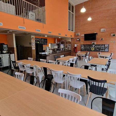 Residencia Universitaria Resa Giner De Los Rios Alcala de Henares Luaran gambar