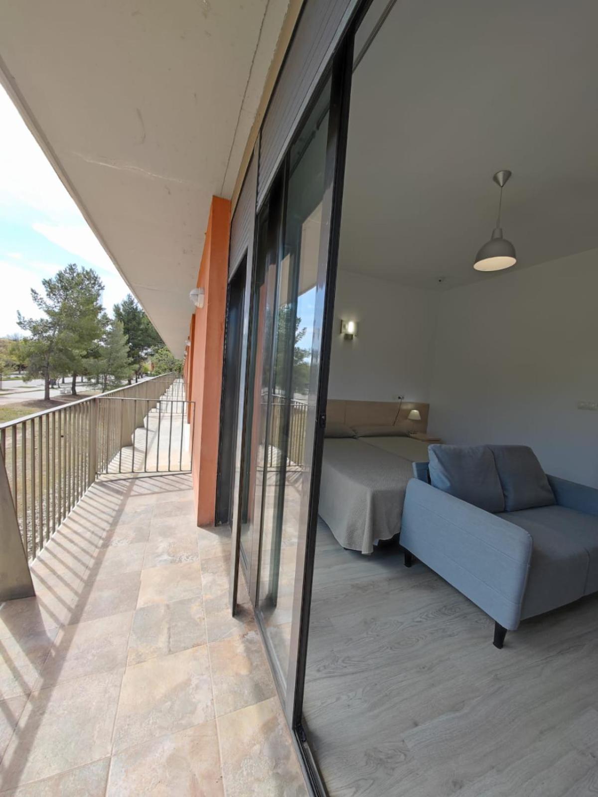 Residencia Universitaria Resa Giner De Los Rios Alcala de Henares Luaran gambar