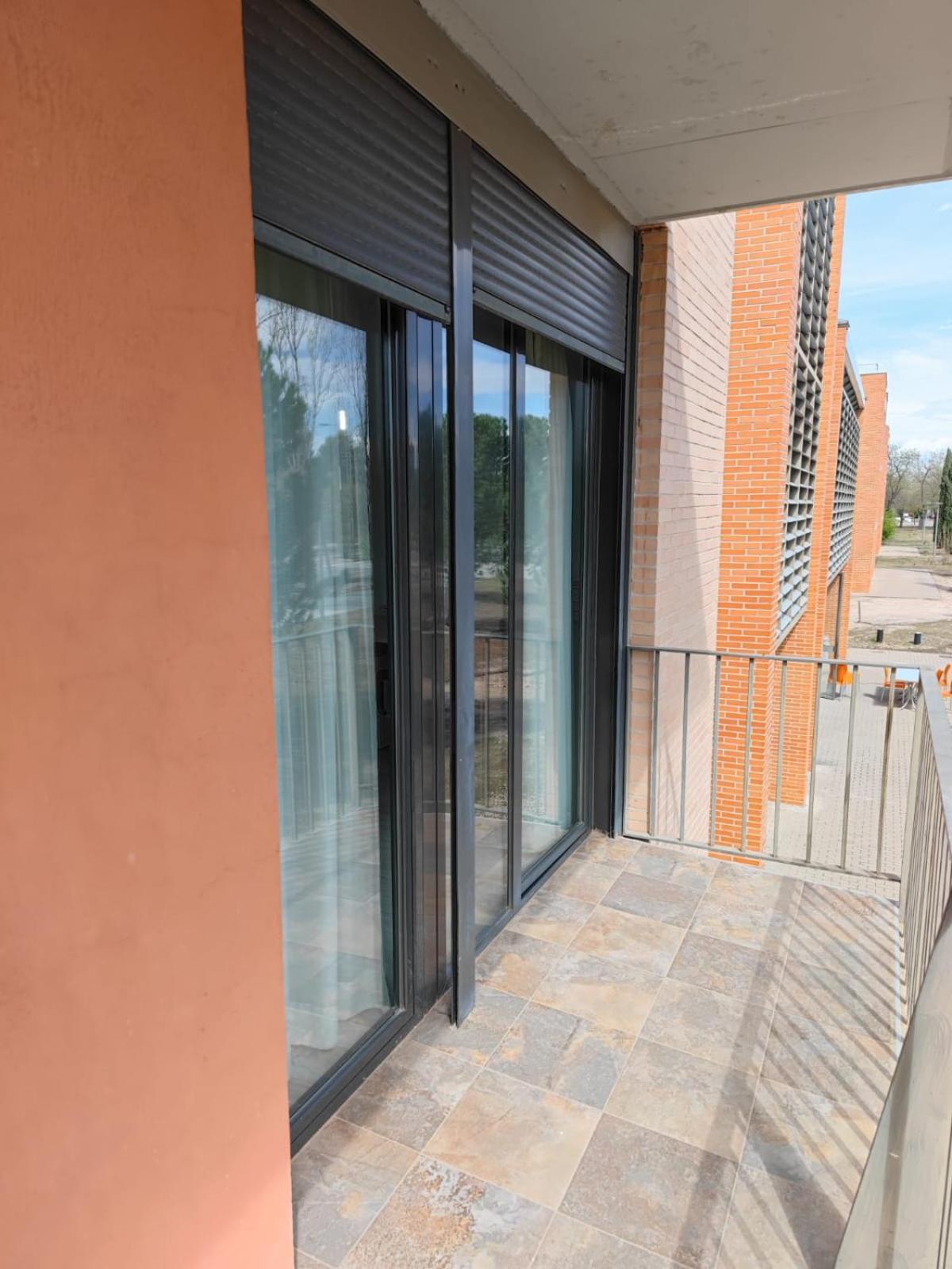 Residencia Universitaria Resa Giner De Los Rios Alcala de Henares Luaran gambar