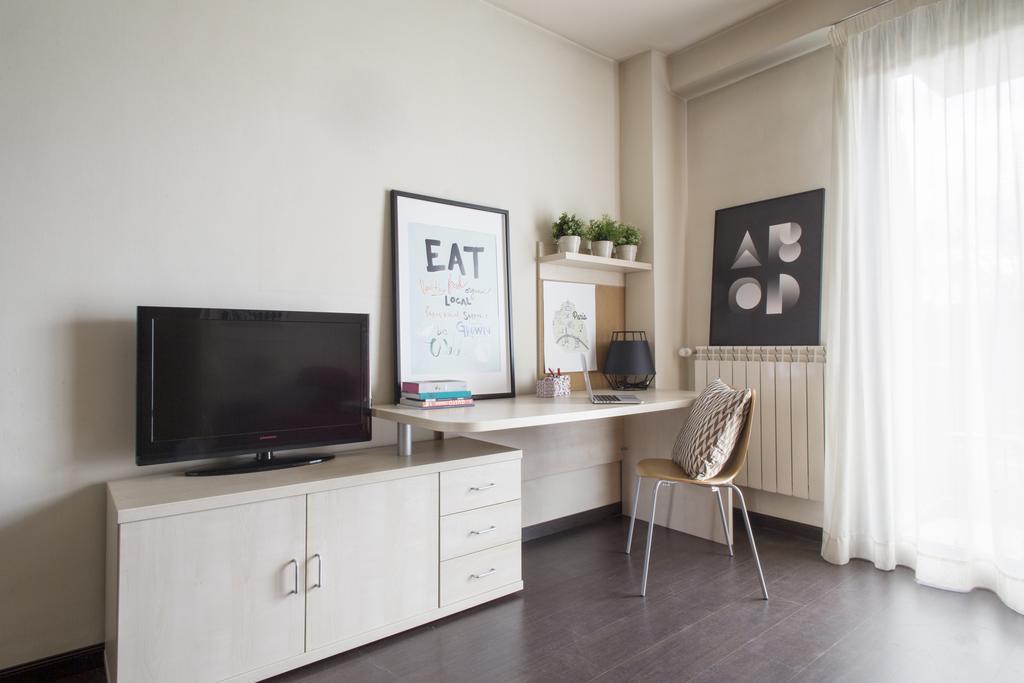 Residencia Universitaria Resa Giner De Los Rios Alcala de Henares Luaran gambar