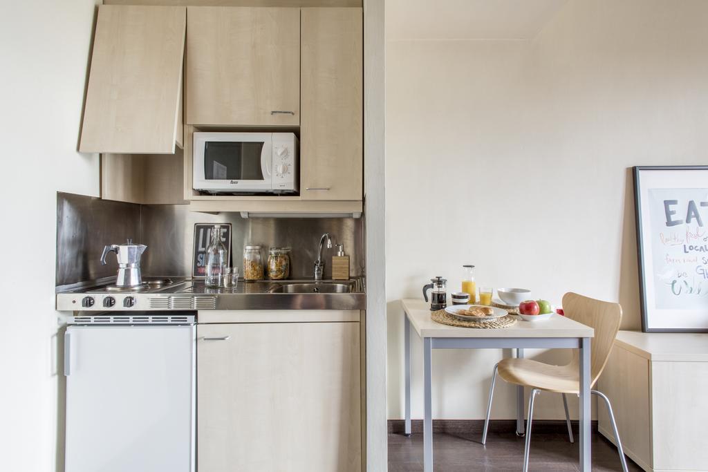 Residencia Universitaria Resa Giner De Los Rios Alcala de Henares Luaran gambar