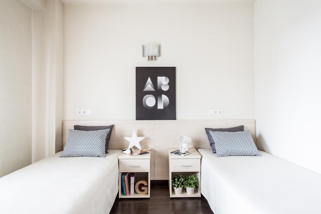 Residencia Universitaria Resa Giner De Los Rios Alcala de Henares Luaran gambar