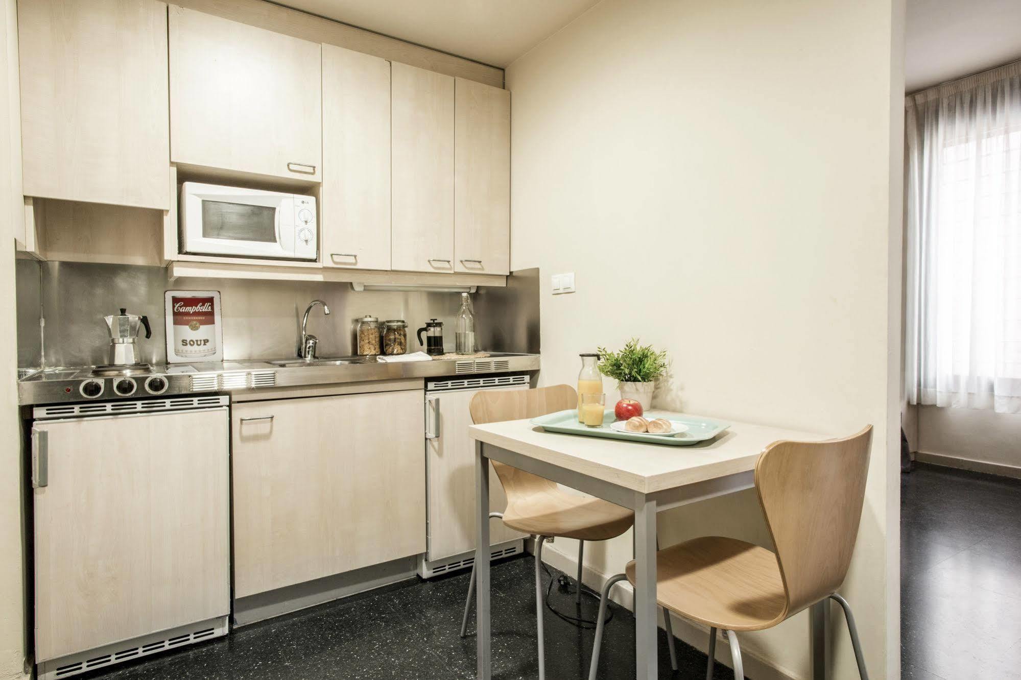 Residencia Universitaria Resa Giner De Los Rios Alcala de Henares Luaran gambar